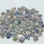 77-pieces-cordierite-stone-heart-pendant-wholesale-crystals-130084