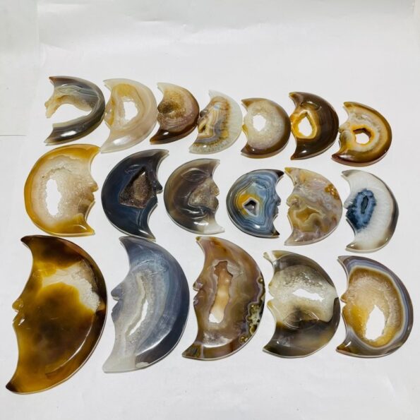 18 Pieces Large Agate Druzy Geode Moon Face Carving