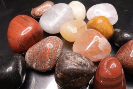 White Crystal Geodes: Unlocking the Healing Power for 2025