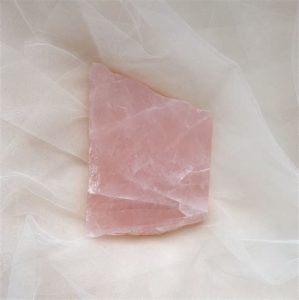 Rose Quartz Slab: The Healing Power of Crystals in 2025