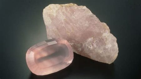 Rose Quartz Gem: 2025's Powerhouse Gem VS Quartz Gem