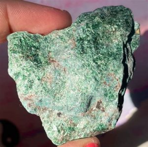 Raw Fuchsite: A Comprehensive Guide for 2025 and Beyond