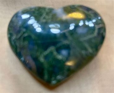 Moss Agate Heart: A Stone of Stability and Abundance in 2025