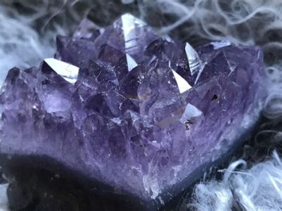 Green and Purple Crystals: A Comparative Guide to 2025