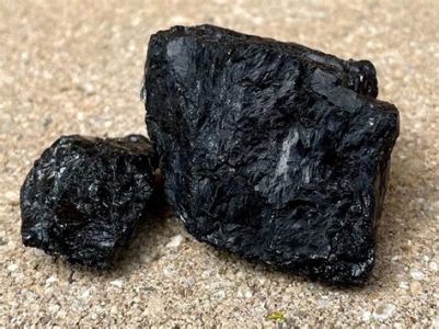 Black Tourmaline Crystals: The Ultimate Guide in 2025