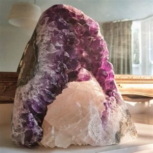 How Much is a Geode Rock Worth in 2025?