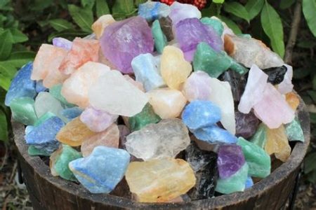 Heart Healing Stones 2025: Rose Quartz VS Green Aventurine